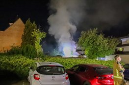 Uitslaande brand in schuur in Hoofddorp