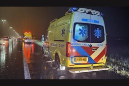 Auto te water bij eenzijdig ongeval Lijnden