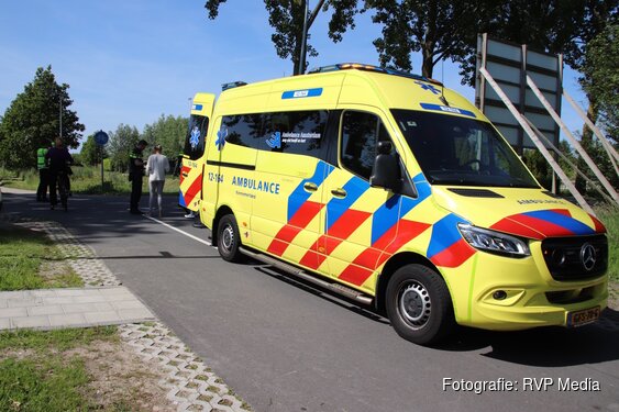 Scooterrijder gewond na aanrijding met auto