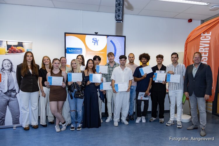 Studenten Foodservice Nova College Haarlemmermeer behalen extra branche-certificaat Sociale hygiëne