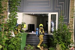 Brandweer redt kat bij woningbrand in Hoofddorp