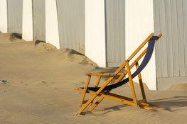 Gokken vanuit je strandstoel: hoe online casino's inspelen op de vakantieganger