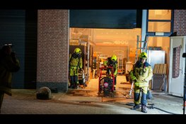 Veel schade na explosie bij bedrijfspand in Nieuw-Vennep