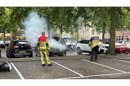 Auto vliegt in brand bij het starten in Hoofddorp