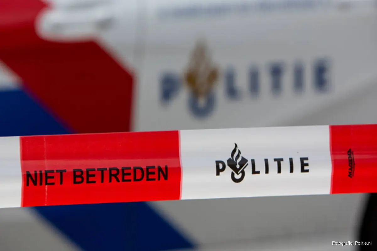Minderjarige jongen gevonden in het water en later overleden