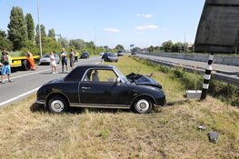 Klassieke auto betrokken bij ongeluk A200