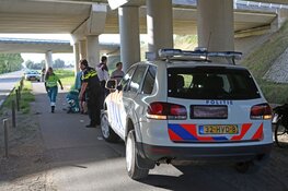 Wielrenster gewond na harde botsing met toeristen