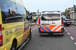 Frontale aanrijding tussen scooter en auto