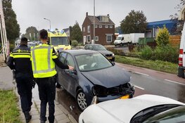 Auto's botsten in Aalsmeer