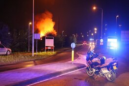 Loods in Halfweg met de grond gelijk gemaakt door grote uitslaande brand