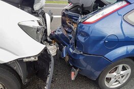 Meerdere auto’s betrokken bij kop-staart aanrijding op de A4