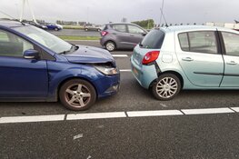 Meerdere auto’s betrokken bij kop-staart aanrijding op de A4