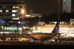 &#39;Gijzeling&#39; op Schiphol blijkt loos alarm: bemanning drukte verkeerde code in