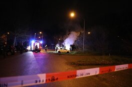 Auto in brand: gewonde gevlucht