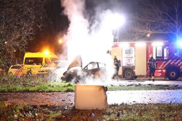 Auto in brand: gewonde gevlucht
