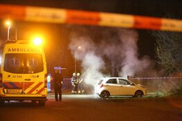 Auto in brand: gewonde gevlucht