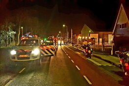 Grote brand legt loods in Boesingheliede in de as