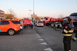 Hulpverleners eren massaal zorgpersoneel bij Spaarne Gasthuis in Hoofddorp