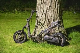 Scooter uitgebrand aan de Plantsoenlaan Zwanenburg