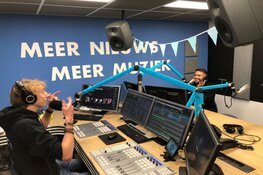 Rolf Sanchez opent nieuwe MeerRadio studio