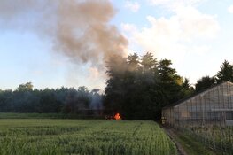 Brand in kas in Aalsmeer