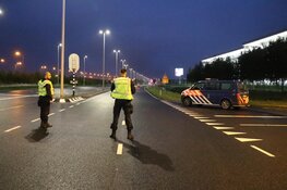 Toegangswegen naar Schiphol geblokkeerd voor boerenprotest