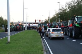 Opnieuw boeren tegengehouden op Schiphol