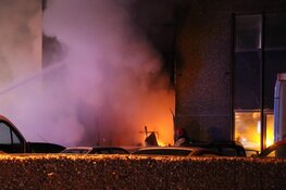 Veel vlammen bij brand in bedrijfsverzamelgebouw Aalsmeer