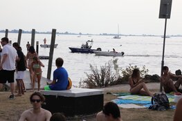 Gewonde bij strand van Aalsmeer door 'bommetje'