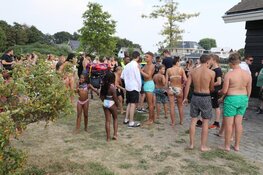 Gewonde bij strand van Aalsmeer door &#39;bommetje&#39;