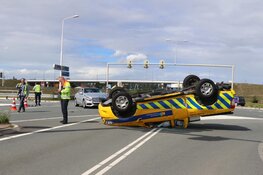 Auto van weginspecteur aangereden (Lijnden)