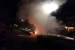 Auto verwoest door brand in Uithoorn