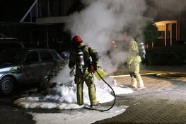Auto verwoest door brand in Uithoorn