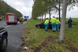 Auto crasht op A44 bij Nieuw Vennep