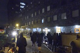 Bewoners appartementencomplex 's nachts op straat na brandmelding
