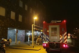 Bewoners appartementencomplex 's nachts op straat na brandmelding