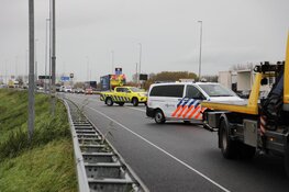Veel vertraging door onwel geworden vrachtwagen op de A9 bij Spaarndam