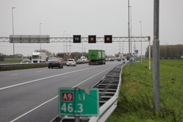 Veel vertraging door onwel geworden vrachtwagen op de A9 bij Spaarndam