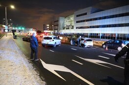 Meerdere auto's botsen op Schiphol-Oost