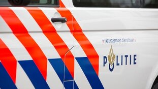 Getuigen gezocht na autobrand