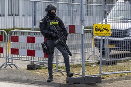 Megaproces rondom Ridouan Taghi van start; eerste verdachten komen aan bij rechtbank