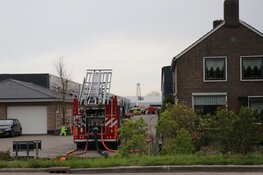Brand in bedrijfspand in De Kwakel