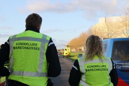 Auto te water langs N232