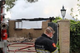 Brand in loods in Zwaanshoek
