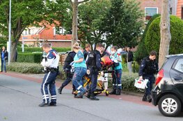 Bestuurder motorscooter frontaal in botsing met auto in Badhoevedorp