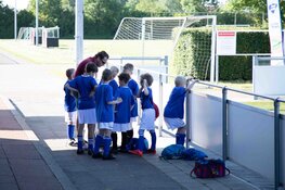 Schoolvoetbaltoernooi bij RKDES Kudelstaart van start
