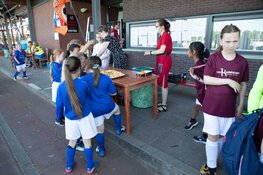 Schoolvoetbaltoernooi bij RKDES Kudelstaart van start